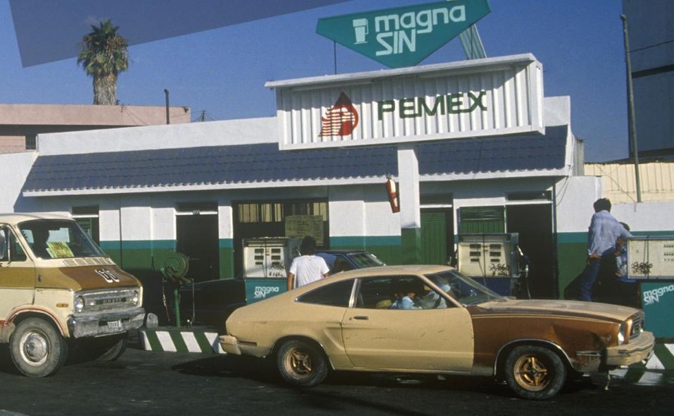 En la década de los '90 México dejó de vender gasolina con plomo